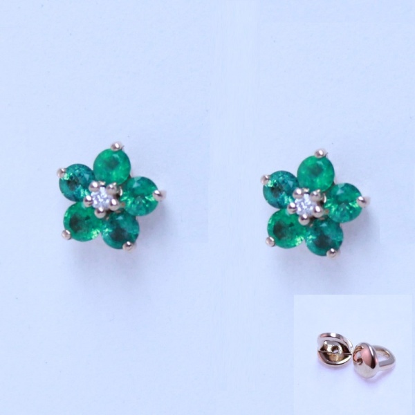 Серьги-пусеты из красного золота с изумрудами и бриллиантами